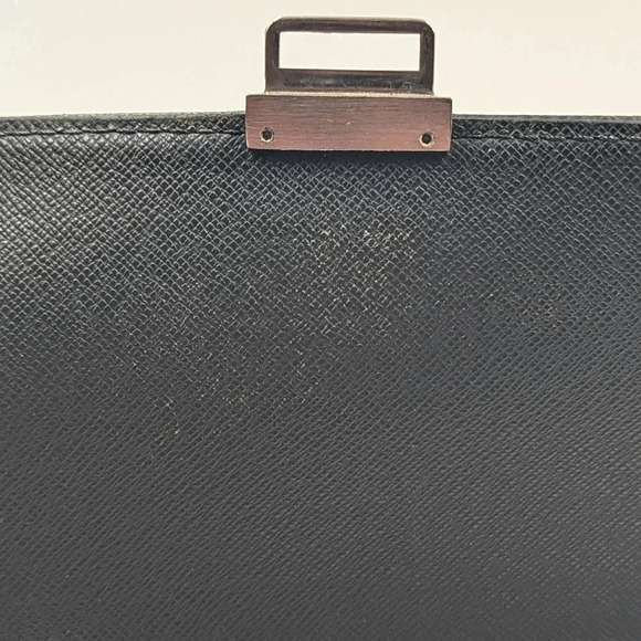 Louis Vuitton Taiga Pochette Selenga - Picture 13 of 15